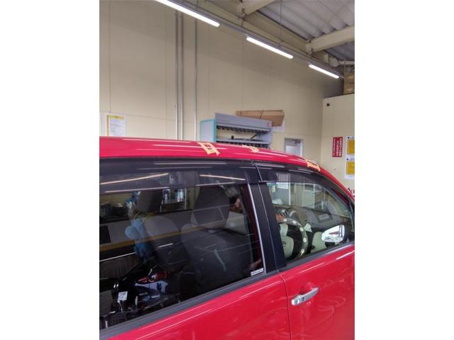 トヨタ ポルテ ルーフ(屋根)ピラーなど塗装劣化 クリア剥がれキズ・へこみ直し 浜松市