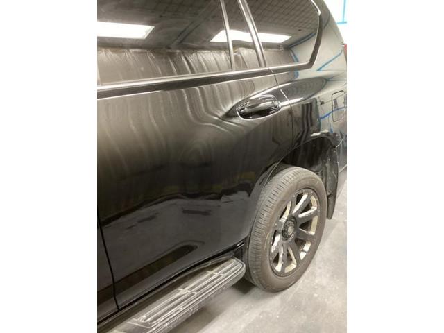 トヨタ　ランドクルーザープラド　リヤドアすりキズ・へこみ直し　浜松市