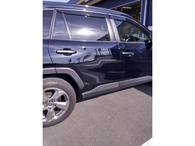トヨタ　ＲＡＶ４　後ろドアキズ・へこみ直し