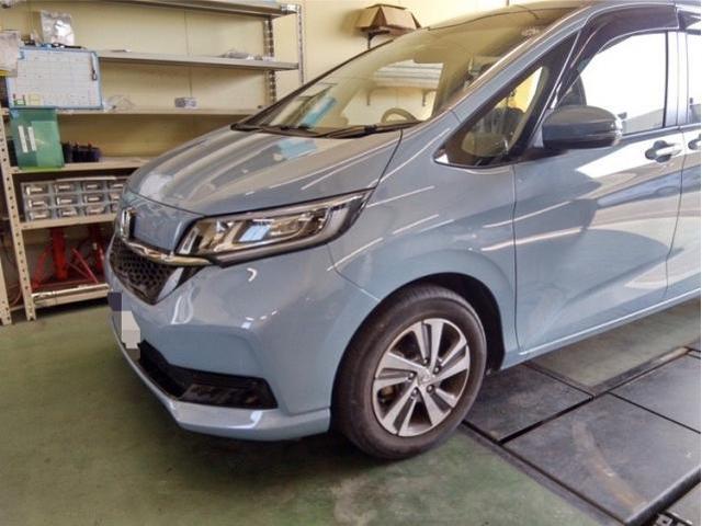 ホンダ　フリード　フロントバンパー・左フェンダーキズ・へこみ直し