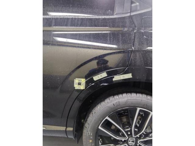 ホンダ ヴェゼル 左後ろのドア修理と アーチモール交換 キズ・へこみ直し 豊橋市