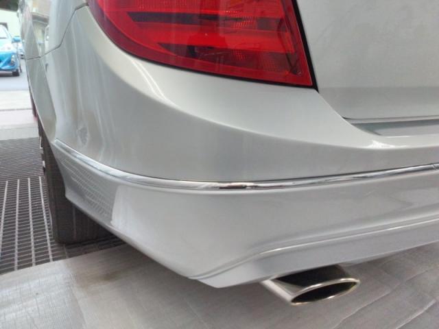 メルセデス・ベンツ200 Cクラス 輸入車のバンパー キズ・へこみ直し 豊橋市 カーコンビニ倶楽部