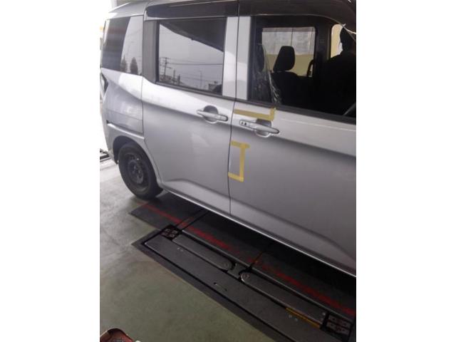 トヨタ タンク フロントドア キズ・へこみ直し 豊橋市 板金塗装