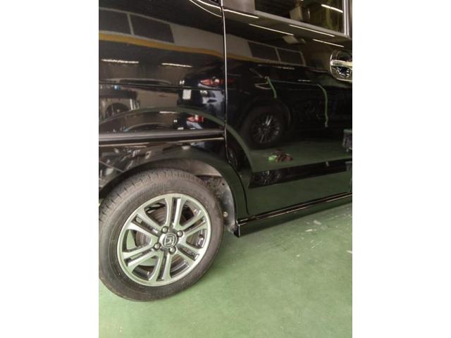 ホンダ　Ｎ－ＢＯＸ　スライドドアと後ろタイヤ横（クォーター）　キズ・へこみ直し　豊橋市　板金塗装