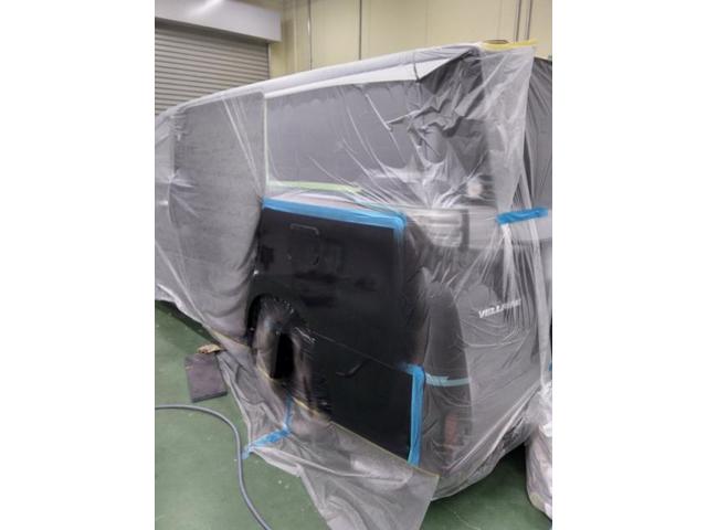 トヨタ　ヴェルファイア　スライドドアとクォーター・バンパー　大破キズ・へこみ直し　豊橋市