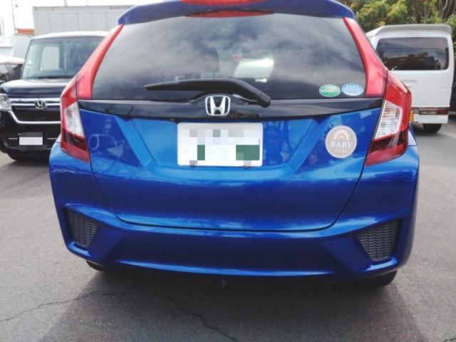 ホンダ　フィット　リサイクル部品使用交換　トランク大きなキズ・へこみ直し　豊橋市