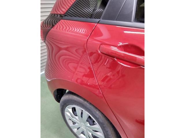 ホンダ　フィット　リヤドアとクォーター（タイヤ横）キズ・へこみ直し　豊橋市カーコンビニ倶楽部