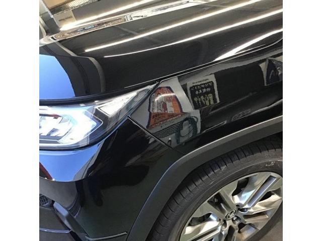 トヨタ　ＲＡＶ４　フェンダー　バンパーの線キズ・へこみ直し