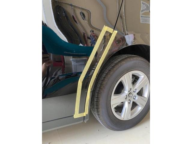 トヨタ　ヴォクシー　左スライドドア　キズ・へこみ直し　甲賀市板金塗装