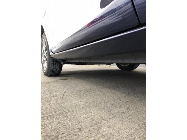 トヨタ　アクア　サイドシルパネル（ステップ）キズ・へこみ直し　甲賀市　自動車板金塗装