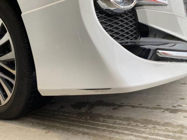 トヨタ　ヴェルファイア　フロントバンパーエアロ　キズ・へこみ直し　三養基郡板金塗装