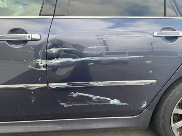 日産　フーガ　左前後ドア　大破　キズ・へこみ直し　三養基郡カーコンビニ倶楽部