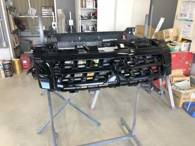 トヨタ　ノア　フロントバンパー　キズ・へこみ直し　三養基郡基山　板金塗装カーコンビニ倶楽部