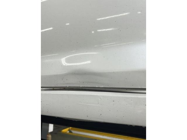 三菱　ｅＫワゴン　ドアとサイドステップカバーキズ・へこみ直し　三養基郡基山カーコンビニ倶楽部