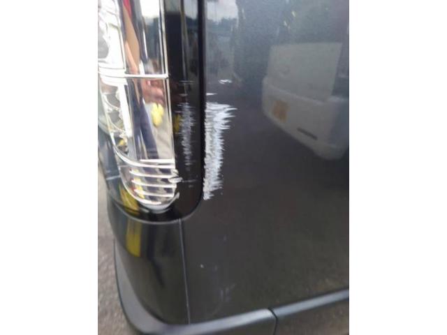 トヨタ　ハイエースバン　左右　あちこち色々　キズ・へこみ直し　佐賀市板金塗装