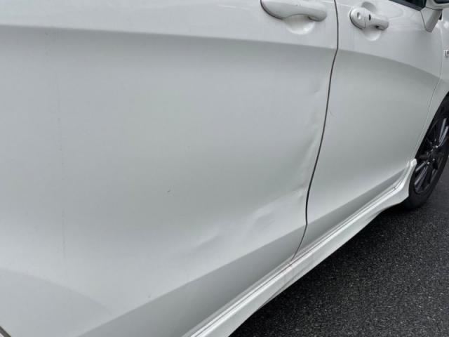 ホンダ　フリードスパイク　キズ・へこみ直し
