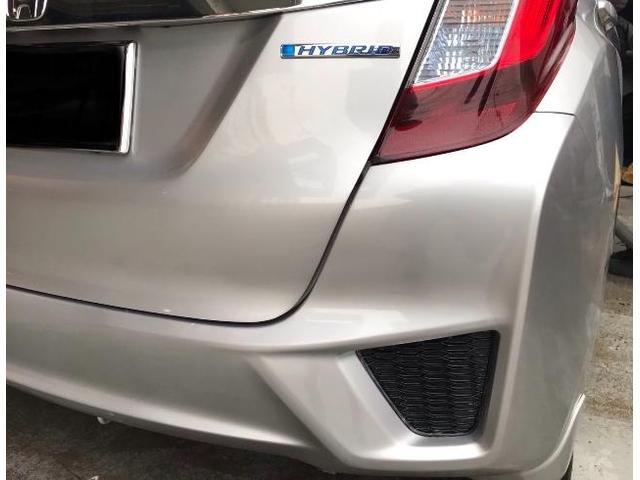 ホンダ　フィット　トランクキズ・へこみ直し