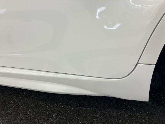 トヨタ カムリ リヤドアとサイドステップカバー キズ・へこみ直し 大阪府枚方市 板金塗装