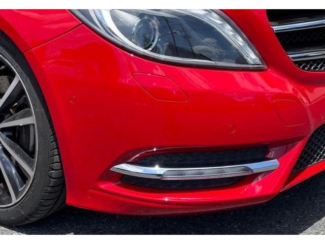 メルセデス・ベンツ　Ｂクラス　輸入車　フロントバンパー　すりキズ塗装