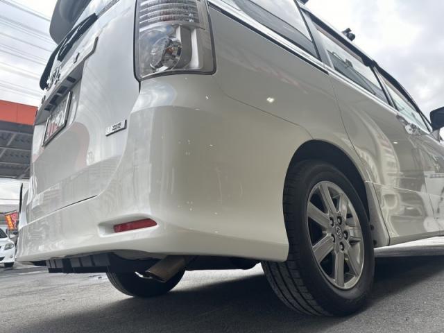 トヨタ ヴォクシー リアバンパー キズ・へこみ直し 大阪市住之江区 板金塗装