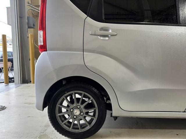 ダイハツ ムーヴ 右後ろタイヤの横 クォーター キズ・へこみ直し 大阪市住之江区 板金塗装