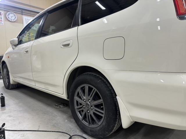 ホンダ ストリーム リヤドア、リヤクォーター、リヤバンパー キズ・へこみ直し 板金塗装大阪市住之江区