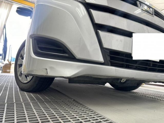 トヨタ ノア フロントバンパー キズ・へこみ直し 大阪市住之江区 板金塗装