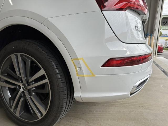 アウディ Q5 輸入車のバンパー キズ・へこみ直し 大阪市住之江区 板金塗装