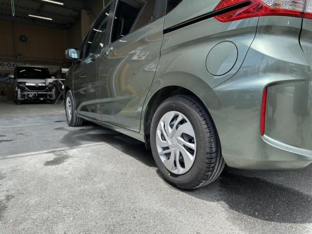 ホンダ フリード スライドドアとその横 キズ・へこみ直し 大阪市 板金塗装