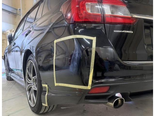 スバル レヴォーグ リアバンパー角 キズ・へこみ直し 大阪市 板金塗装