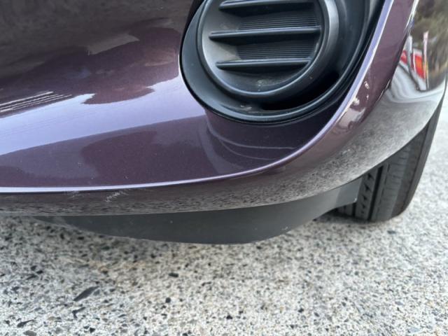 トヨタ アクア フロントバンパー キズ・へこみ直し 宇部市 自動車板金塗装