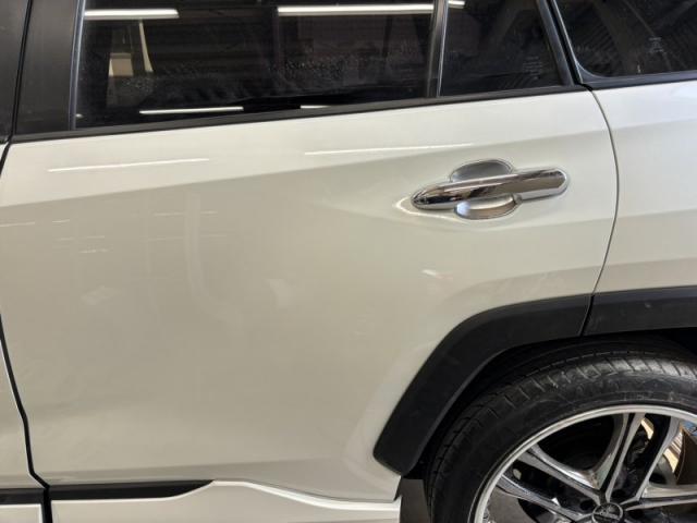 トヨタ RAV4 後ろドア キズ・へこみ直し 宇部市 カーコンビニ倶楽部