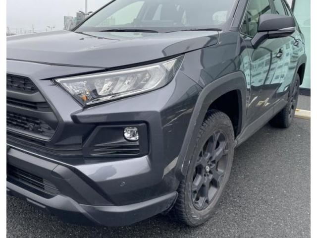 トヨタ RAV4 フロントバンパーと前タイヤ上(フェンダー)フロントドア交換キズ・へこみ直し 保険修理宇部市