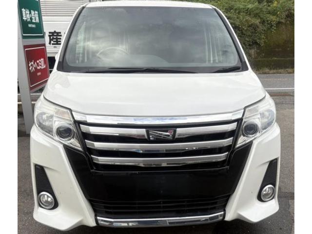 トヨタ　ノア　左リヤドアモール、リヤフェンダーモール、リヤバンパーキズ・へこみ直し　宇部市