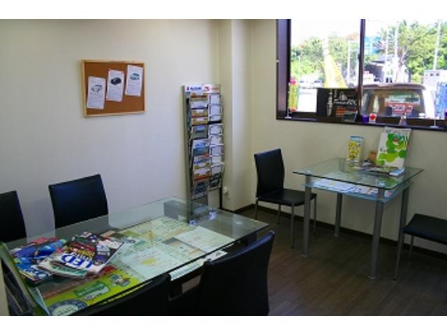 カーコンビニ倶楽部　ツーエイト＜＜８８＞＞大久保岩岡店3