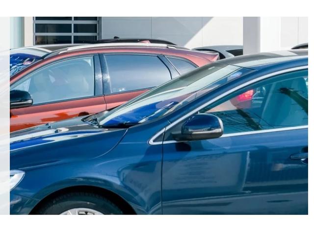 「自動車販売」　“売る”のではなく、“選んでもらう”ためのご提案を心がけております