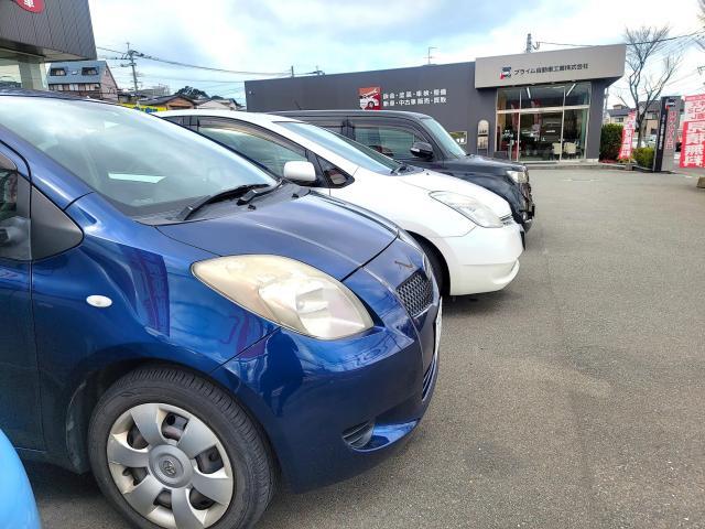 スズキ　スイフト　ドアとサイドシル（ドアの下パネル）へこみ直ししました。　福岡市西区　カーコンビニ倶楽部　プライム自動車工業㈱