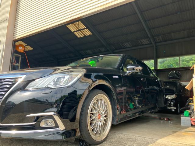 トヨタ　クラウンセダン　ホイール・タイヤ交換　【タイヤ交換は重元商会まで】高松市　坂出市　丸亀市　さぬき市　三木町　綾川町　まんのう町