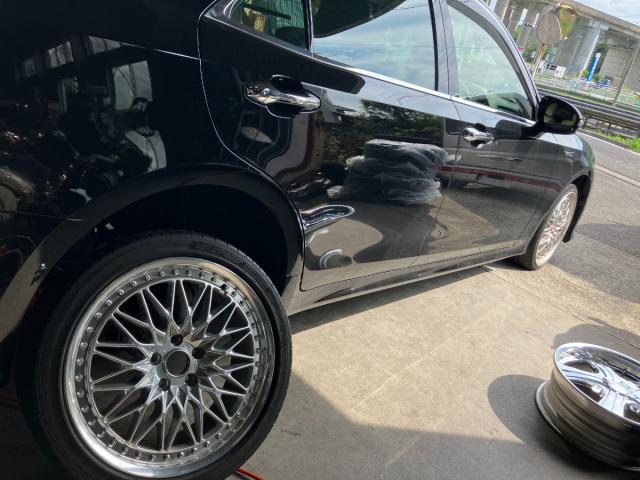 トヨタ　クラウンセダン　ホイール・タイヤ交換　【タイヤ交換は重元商会まで】高松市　坂出市　丸亀市　さぬき市　三木町　綾川町　まんのう町