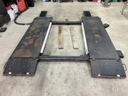 リフト完備。効率よく整備、修理致します。