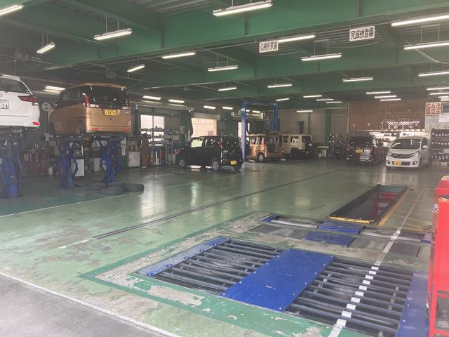 店舗併設の整備工場　修理・整備・各種パーツ取付などお任せ下さい！！