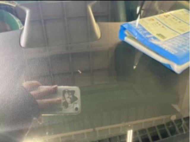 ダイハツ ムーヴ フロントガラス 交換修理【岡山県 岡山市で傷・ヘコミ修理、事故、鈑金修理、ガラス修理の事ならユアサ自動車へお問合わせ下さい!】