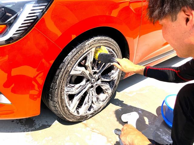 タイヤ交換後に洗浄サービス有