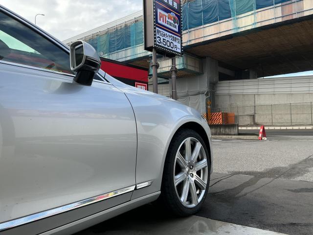 ボルボ　Ｖ９０　タイヤ交換