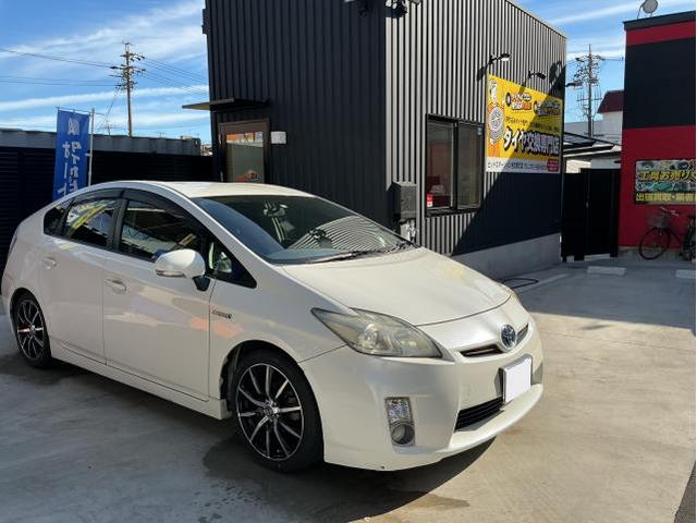 トヨタ　プリウス　タイヤ交換