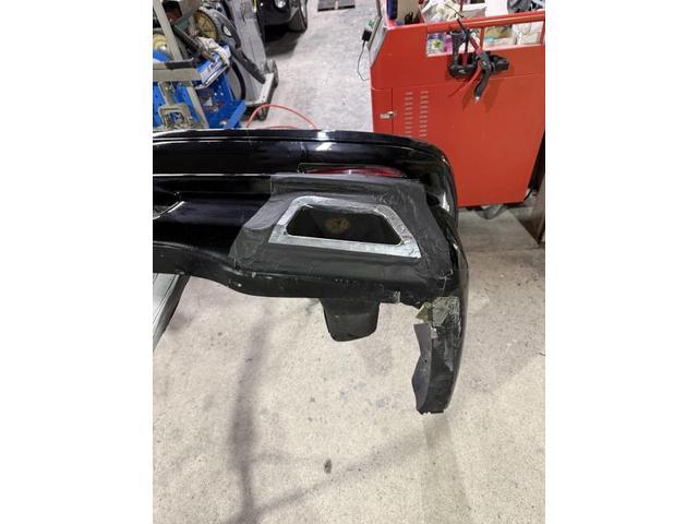 トヨタ　ハイエースバン　板金・外装補修