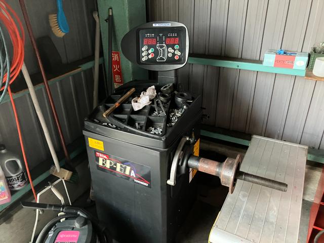 タイヤ各メーカー取り扱っております。