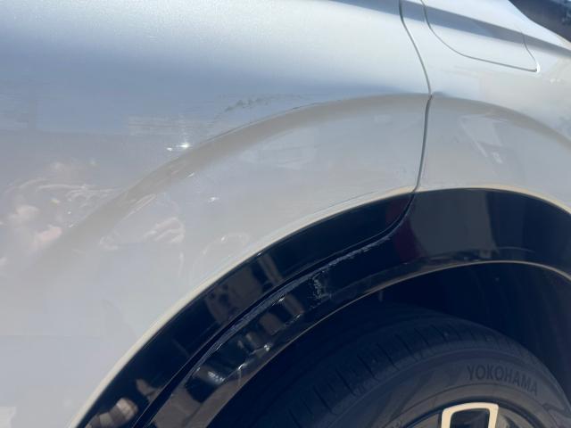 ホンダ　ヴェゼル　キズ・へこみ直し 名古屋市 名古屋市西区 清須市 春日井市 瀬戸市 尾張旭市 長久手市 鈑金塗装 カスタム 見積もり無料 代車無料