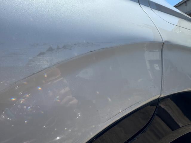 ホンダ　ヴェゼル　キズ・へこみ直し 名古屋市 名古屋市西区 清須市 春日井市 瀬戸市 尾張旭市 長久手市 鈑金塗装 カスタム 見積もり無料 代車無料