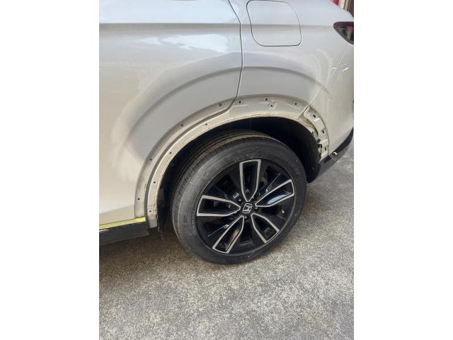 ホンダ　ヴェゼル　キズ・へこみ直し 名古屋市 名古屋市西区 清須市 春日井市 瀬戸市 尾張旭市 長久手市 鈑金塗装 カスタム 見積もり無料 代車無料